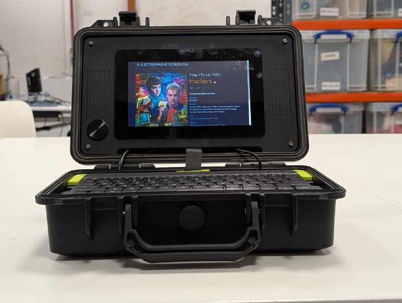 Raspberry Pi показала, как собрать ПК в чемоданчике