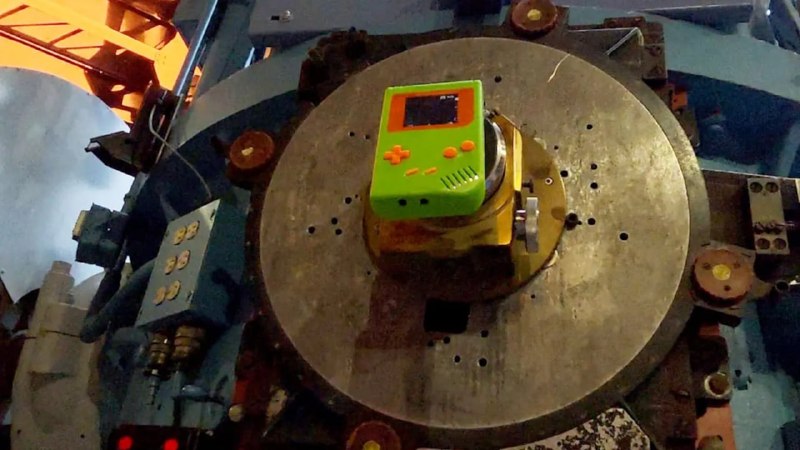Юпитер сняли на камеру от Game Boy