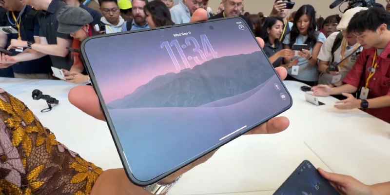 В iPhone Duo складку можно будет «лечить» в сервисе